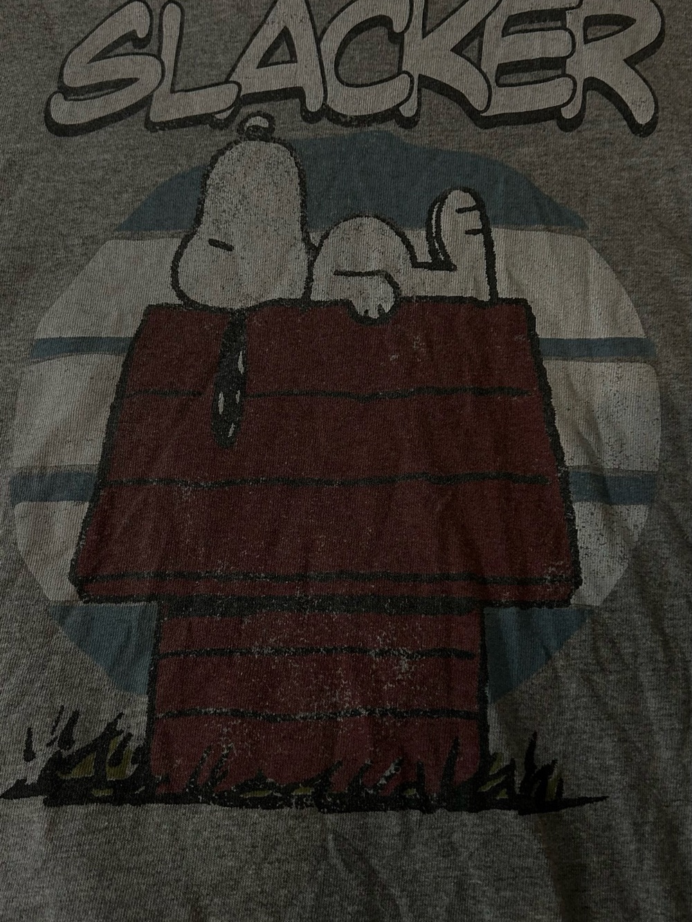 Peanuts Men's Gray Graphic Tee with Red & Blue Snoopy Art